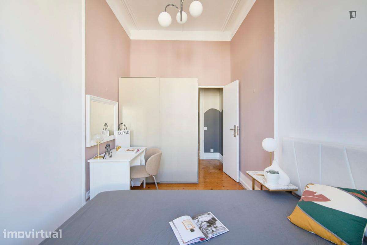 Quarto - localizado em Santos Lisbon - Grande imagem: 5/16