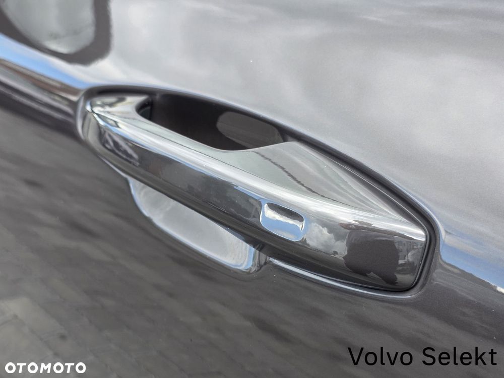 Volvo V60 Cross Country - 35