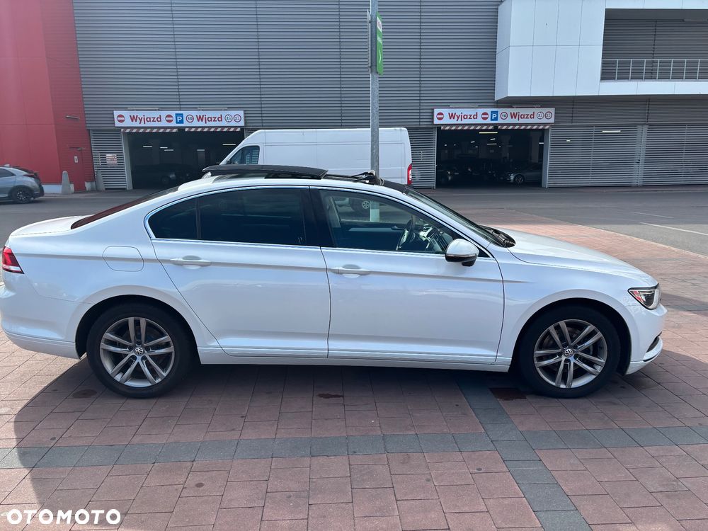 Volkswagen Passat - 13