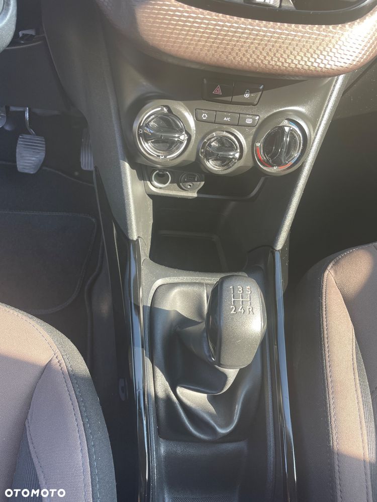 Peugeot 2008 1.6 VTi Style - 9