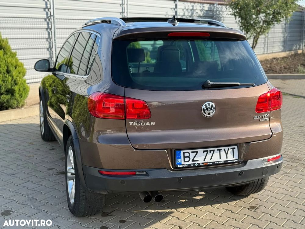 Volkswagen Tiguan 2.0 TDI 4Motion DSG Sport & Style - 3