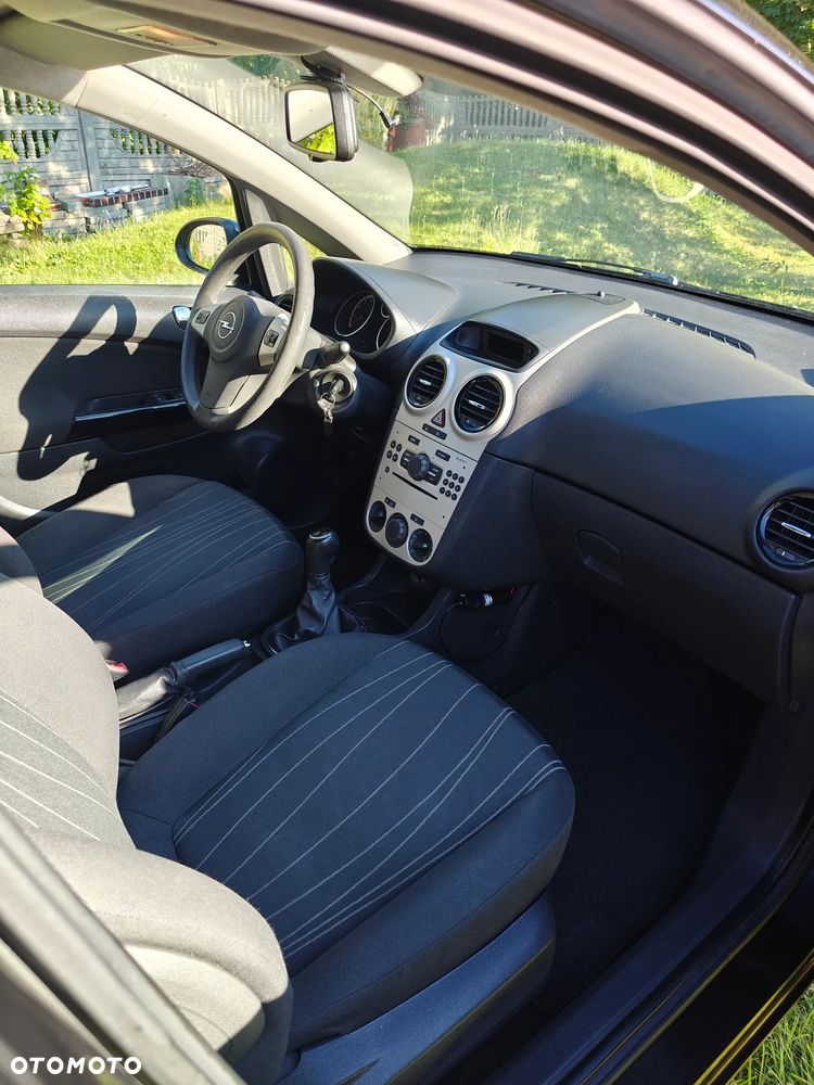 Opel Corsa 1.2 16V - 8