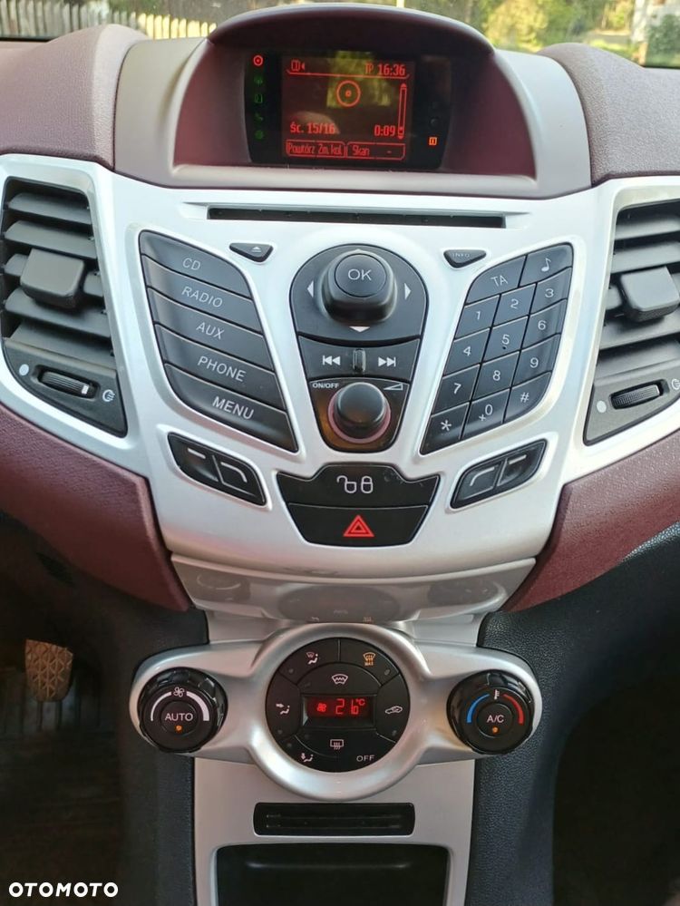 Ford Fiesta 1.6 TDCi Titanium - 6