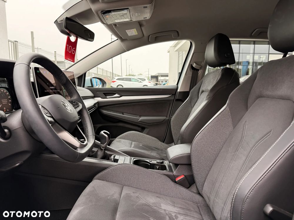 Volkswagen Golf 1.5 TSI Special Edition - 27