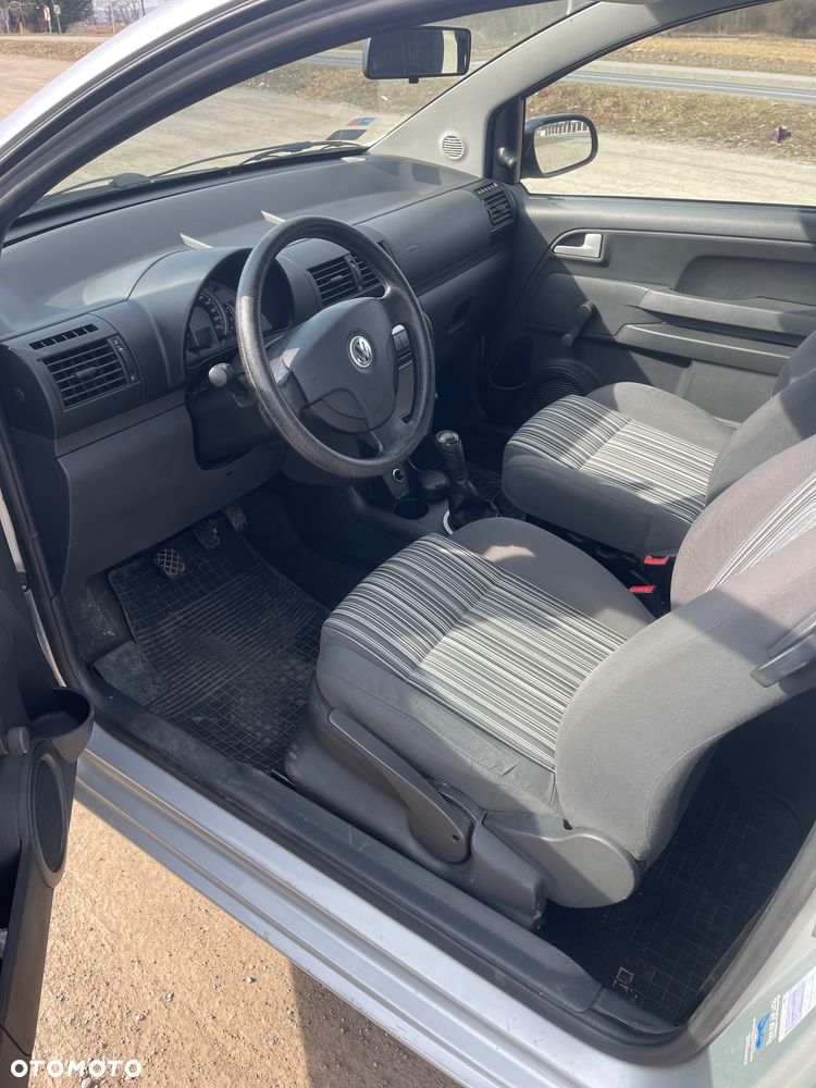 Volkswagen Fox 1.2 - 9
