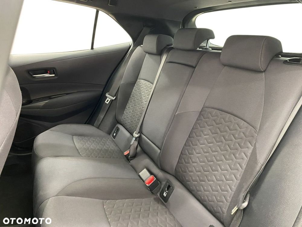 Toyota Corolla - 13