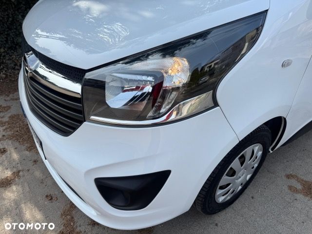 Opel vivaro - 9