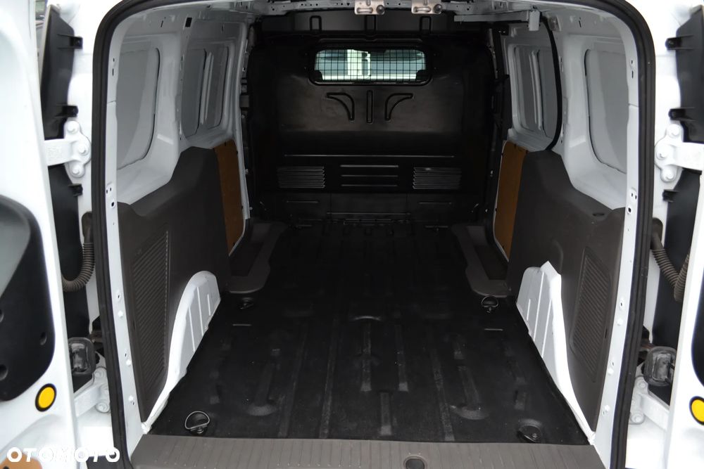 Ford Transit Connect - 9