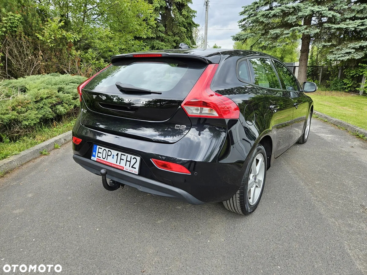 Volvo V40 D2 Momentum - 3
