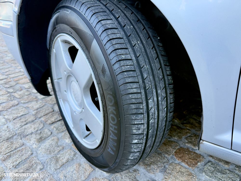 VW Golf Variant 1.9 TDi Confl AC - 14