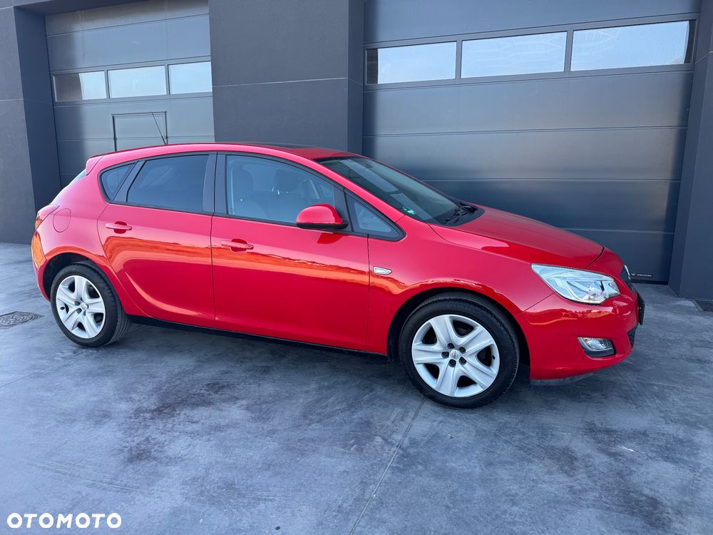 Opel Astra 1.4 ecoFLEX - 12
