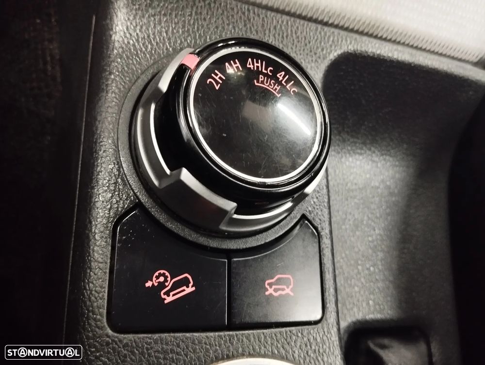 Mitsubishi L200 2.3 DI-D Strakar CD Intense AT 4WD - 38