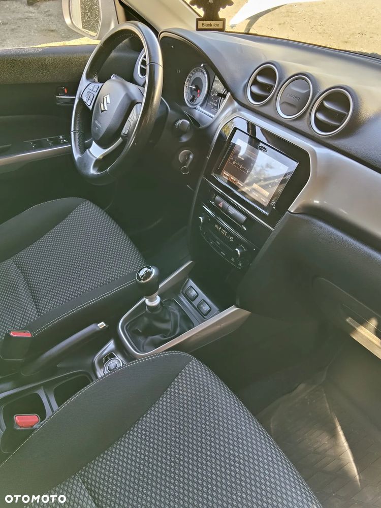 Suzuki Vitara 1.4 Boosterjet Hybrid Allgrip Comfort+ "SHINKAI" - 9