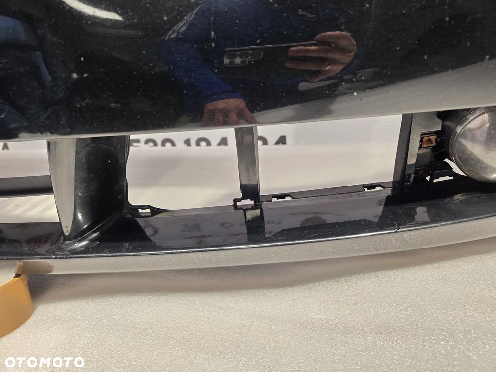 BMW E60 03-06 ZDERZAK PRZEDNI PRZÓD NA SPRYSKI + 4xPDC + INSTALACJA PDC + NERKI I GÓRNA CZĘŚĆ PASA , NR 5111703369 / 703369 , NR AUKCJI NZ1706 - 13
