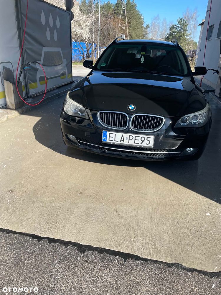 BMW Seria 5 520i - 4
