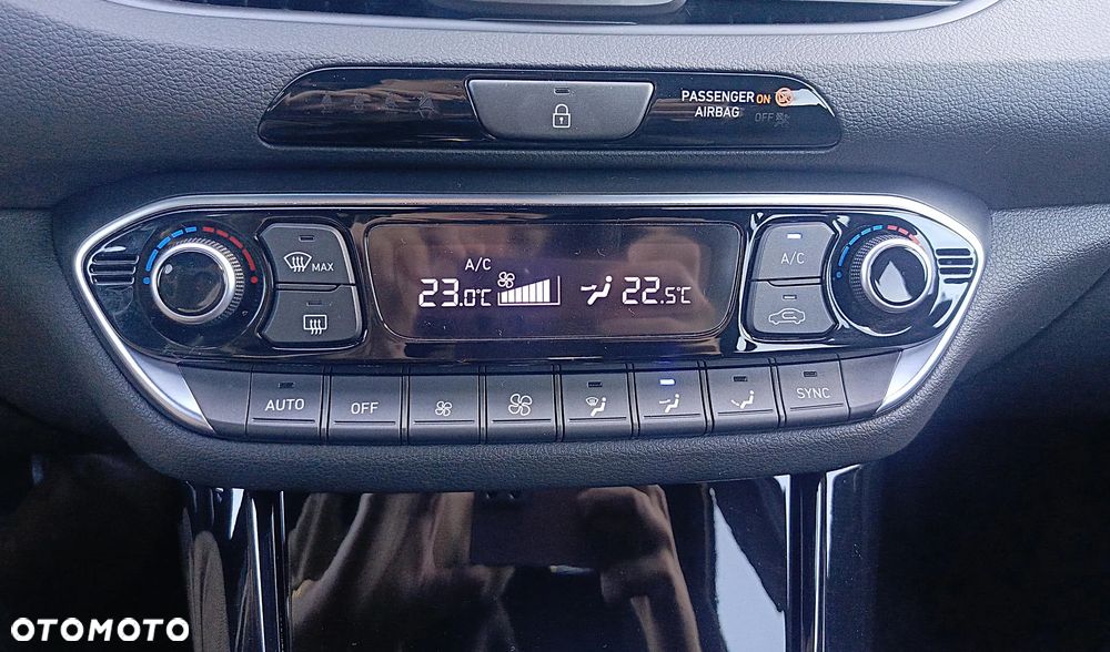 Hyundai i30 1.0 T-GDI Smart DCT - 24