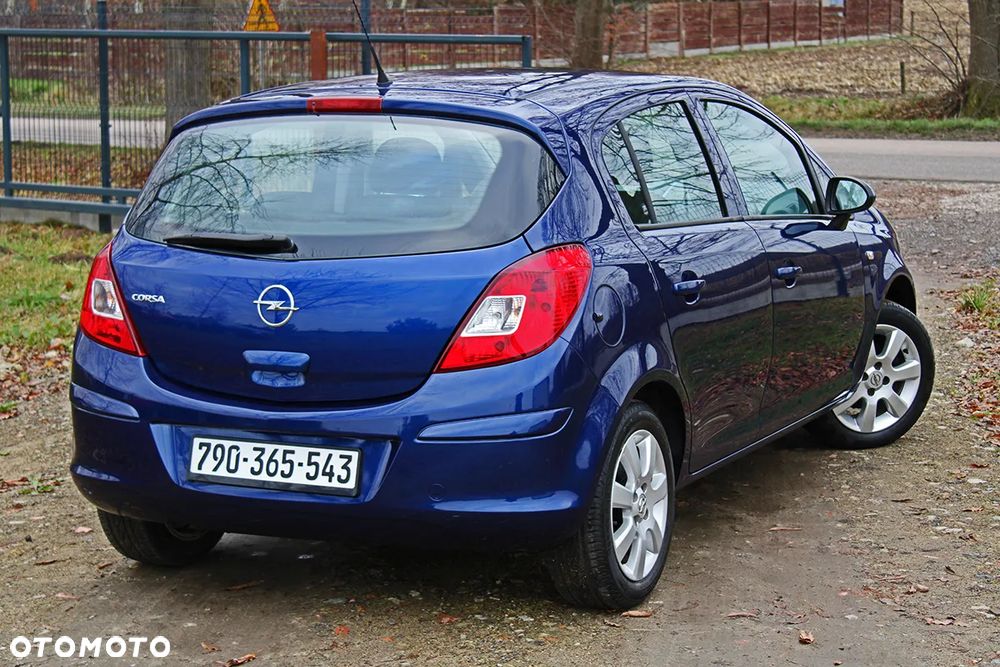 Opel Corsa 1.2 16V Innovation - 4