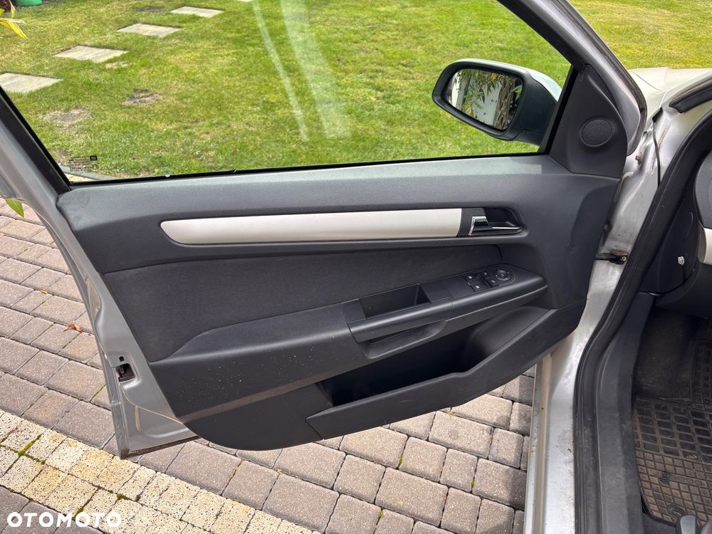 Opel Astra 1.9 CDTI Edition - 14
