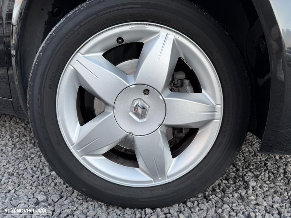 Renault Mégane 1.5 dCi Dynamique - 3