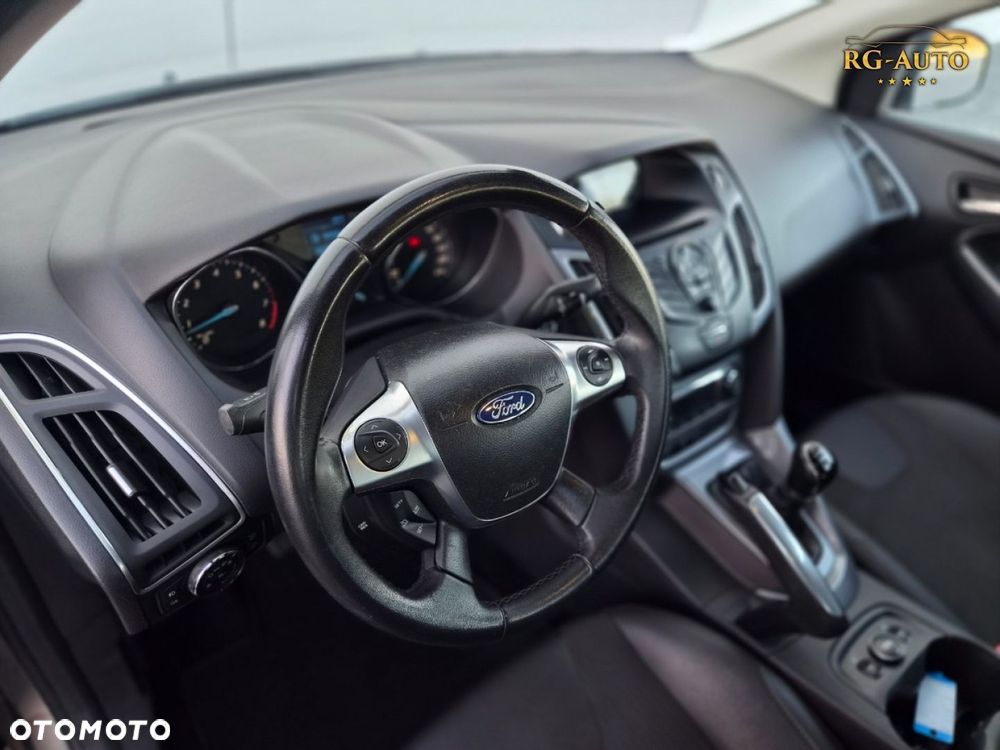 Ford Focus - 26