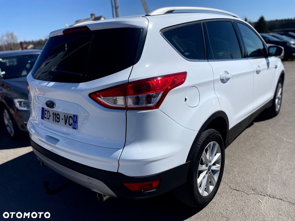 Ford Kuga 2.0 TDCi 2x4 Titanium - 2