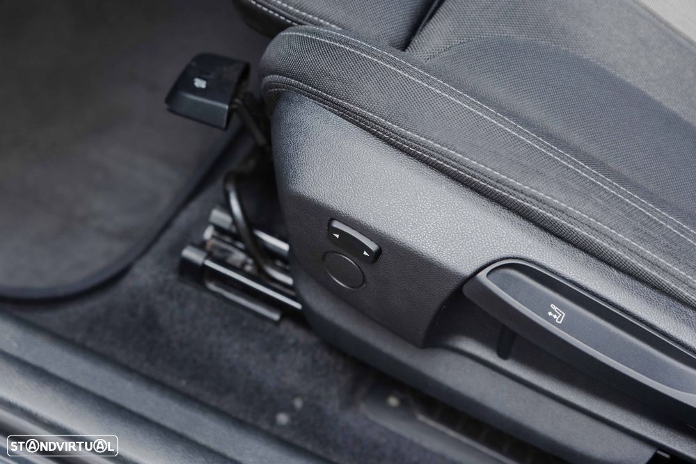 BMW 216 Active Tourer d Advantage Auto - 17