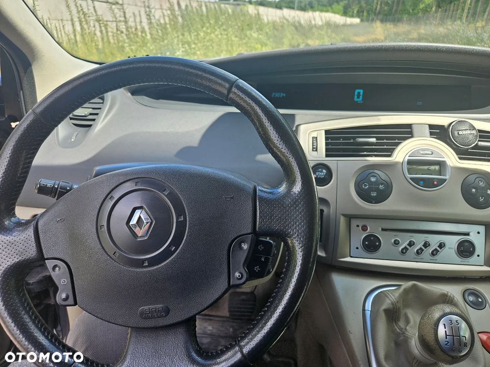 Renault Scenic 1.9 dCi Privilege - 1