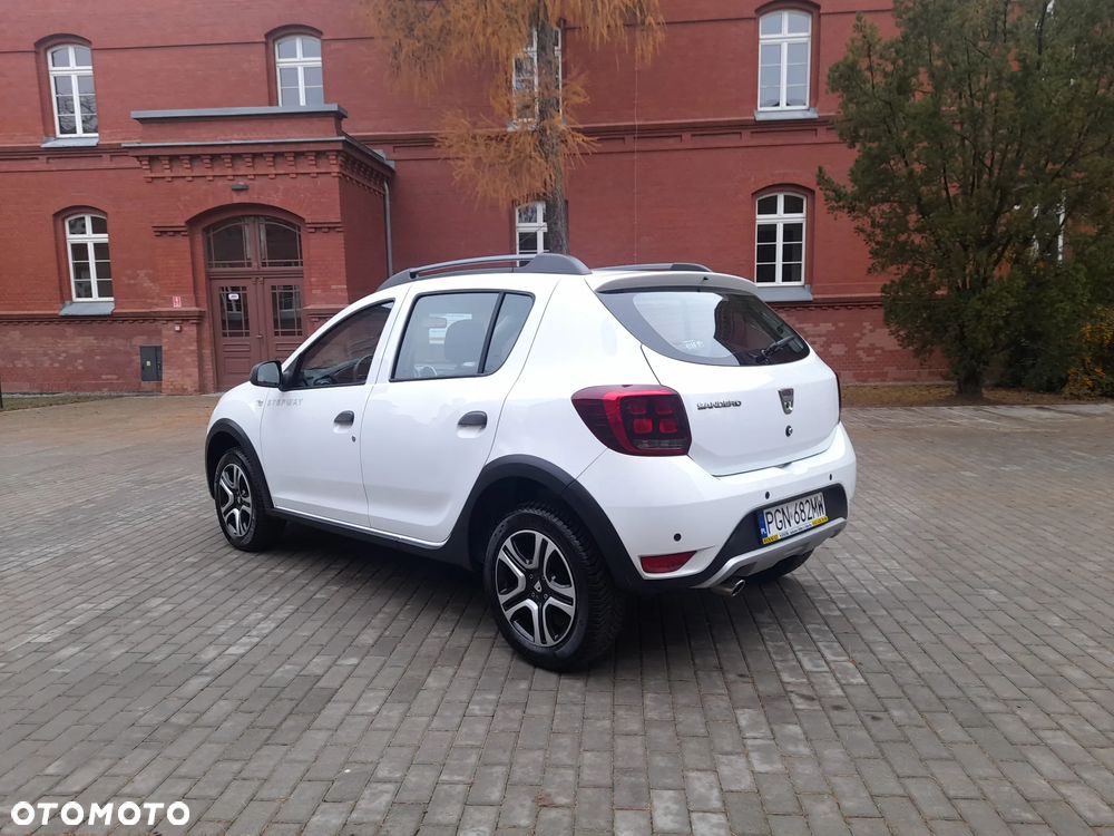 Dacia Sandero Stepway 0.9 TCe Laureate S&S - 4