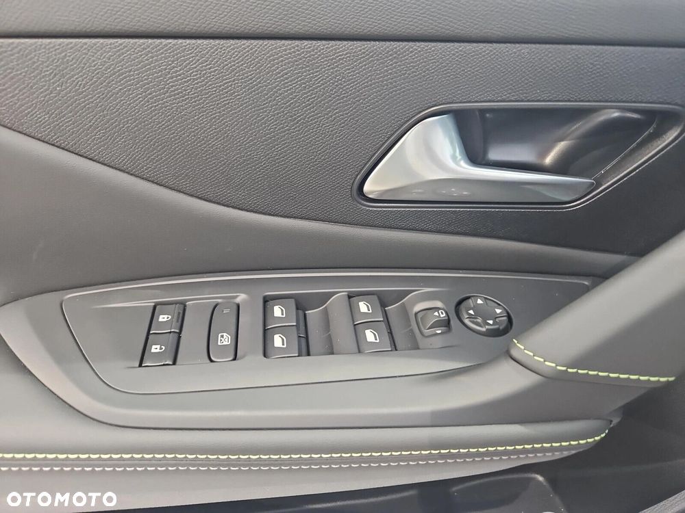 Peugeot 308 - 15