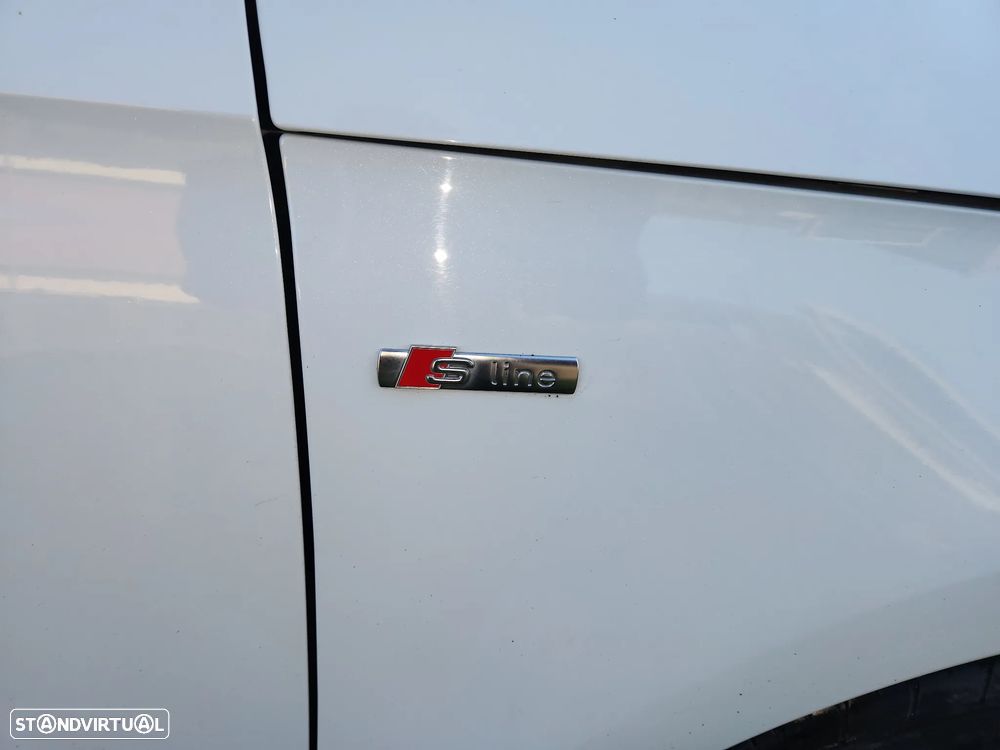 Audi A1 1.6 TDI S-line S-Tronic - 11