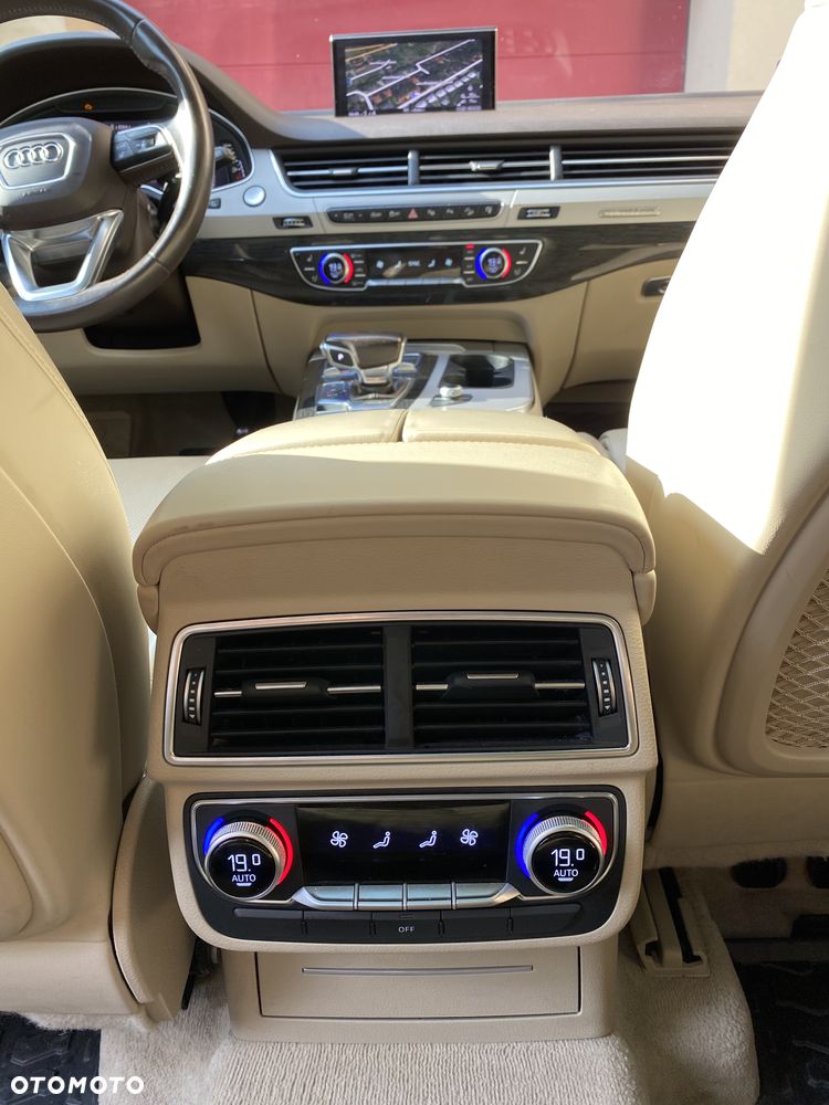 Audi Q7 - 34