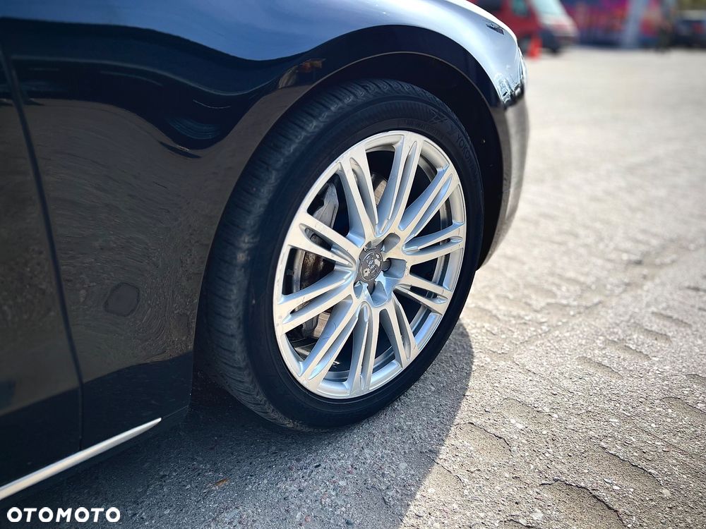 Audi A8 4.2 FSI quattro tiptronic Langversion - 11