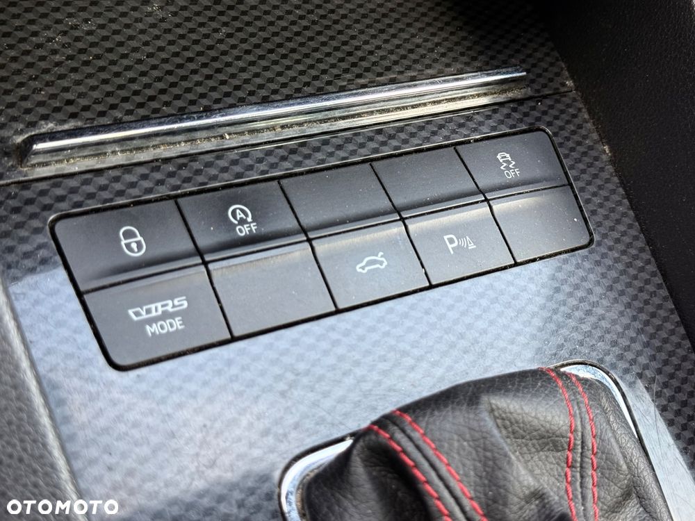 Skoda Octavia 2.0 TDI DSG RS - 14