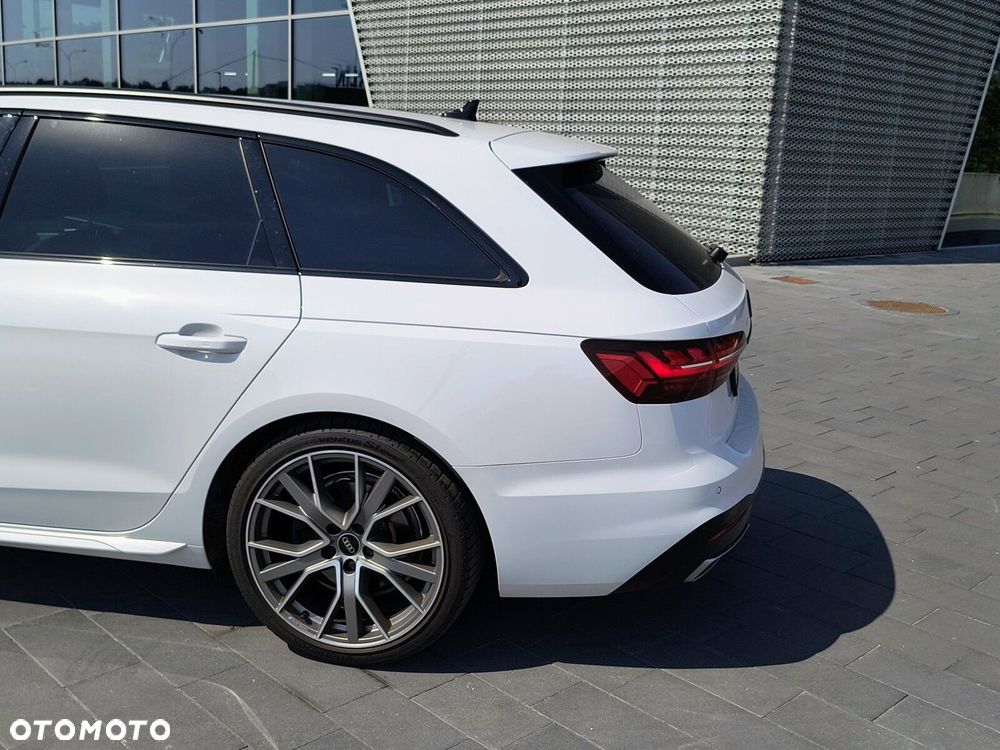 Audi A4 Avant - 10