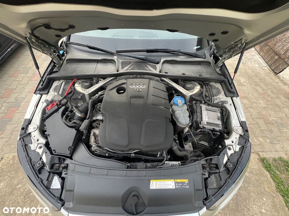 Audi A4 Limousine 2.0 TDI S tronic quattro - 12