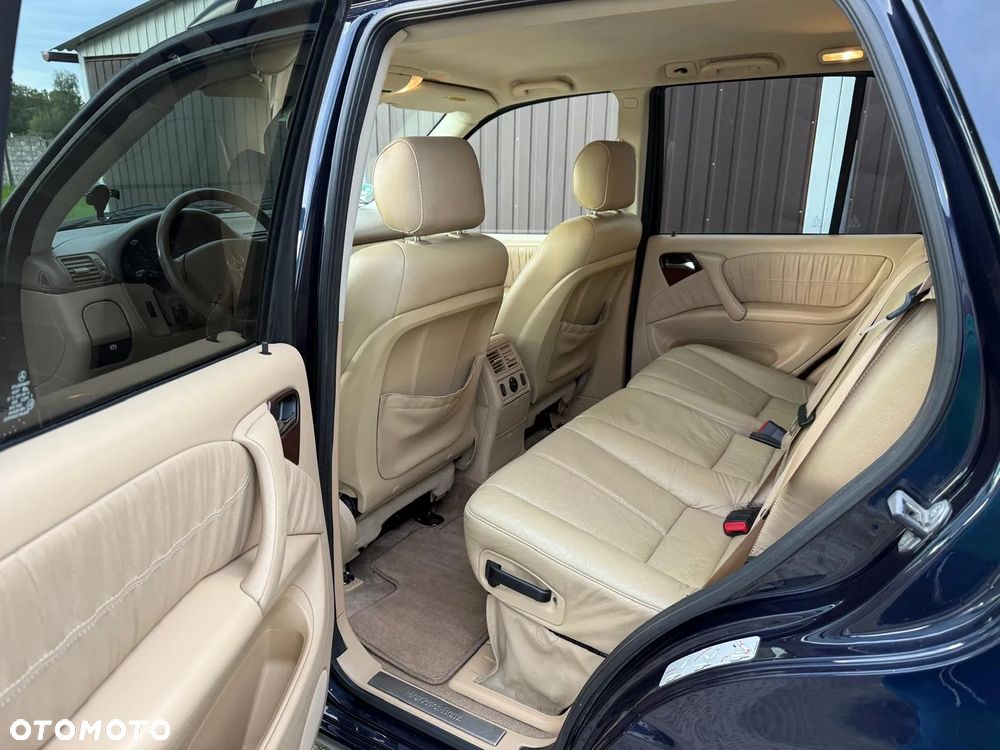 Mercedes-Benz ML - 23