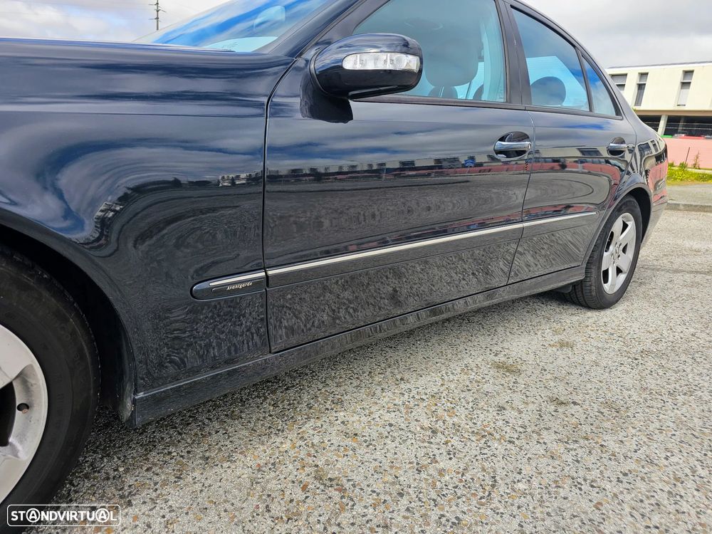 Mercedes-Benz E 220 CDI Auto Avantgarde - 4