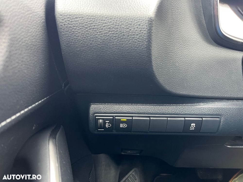 Toyota Corolla 1.8 Hybrid Comfort - 13