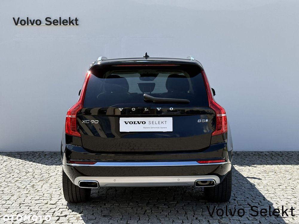 Volvo XC 90 - 8