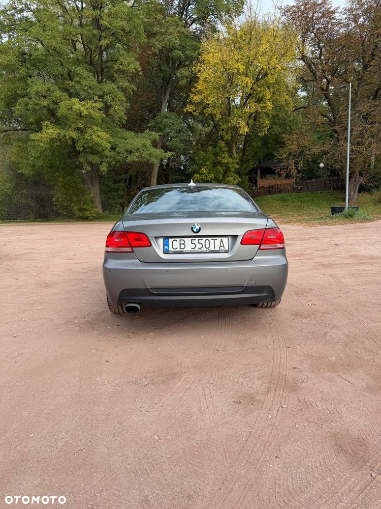 BMW Seria 3 2010 photo 4