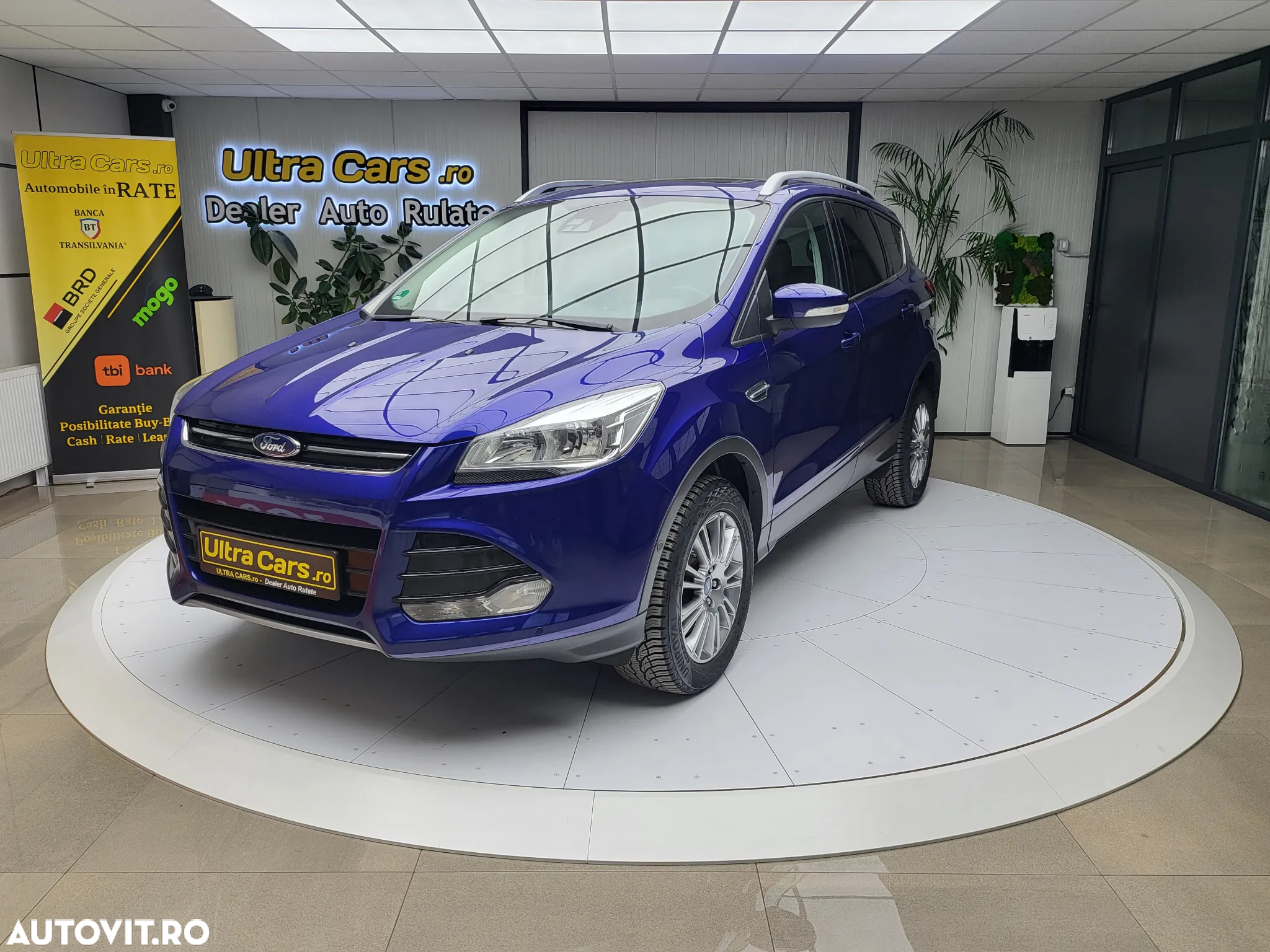 Ford Kuga - 2