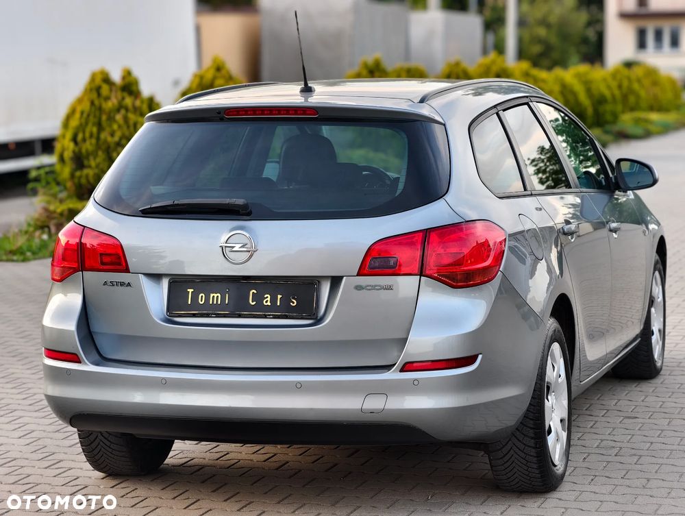 Opel Astra 1.4 ecoFLEX - 4