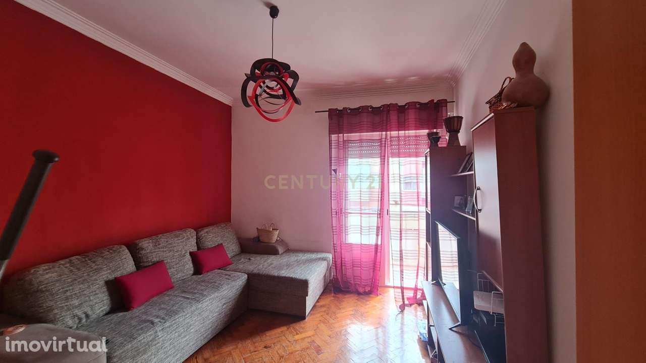 Apartamento T3 com 82m² na Amadora – Excelente Estado e Localização Pr - Grande imagem: 3/15