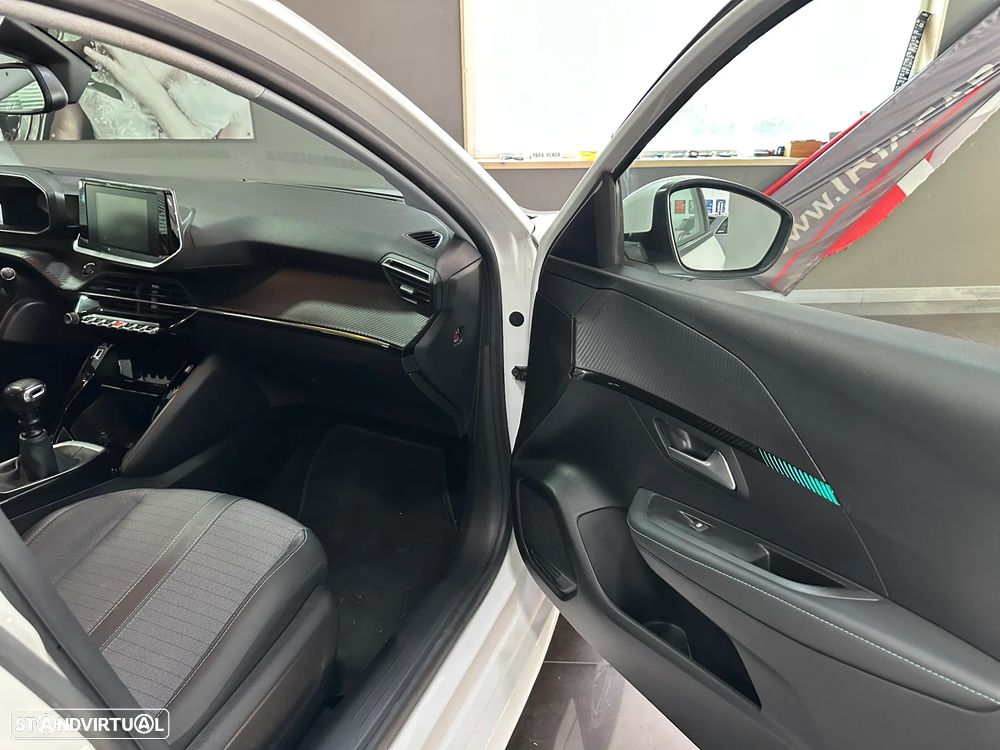 Peugeot 208 1.2 PureTech Allure Pack - 19