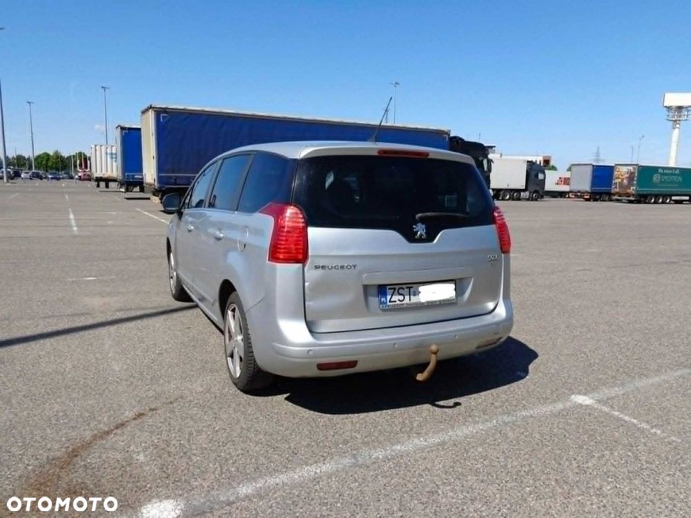 Peugeot 5008 - 3