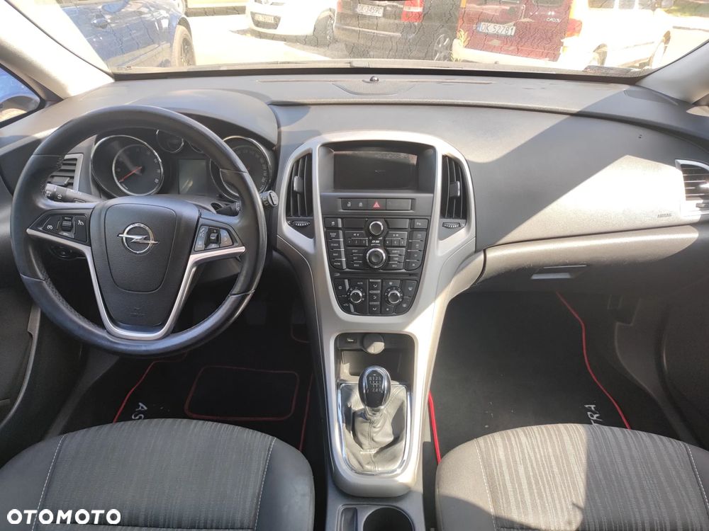 Opel Astra IV 1.4 T Cosmo - 10