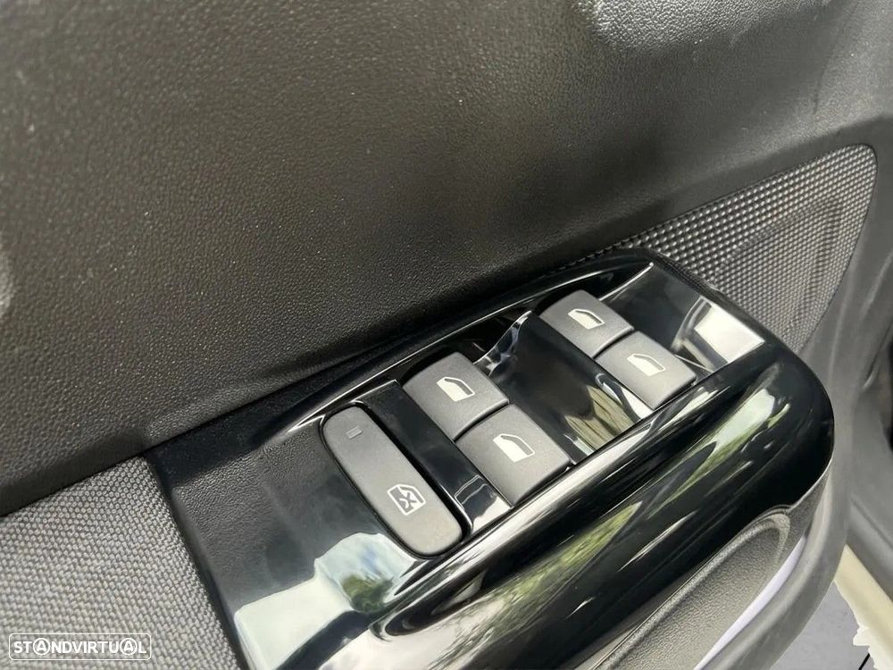 Citroën C3 1.2 PureTech Feel - 12