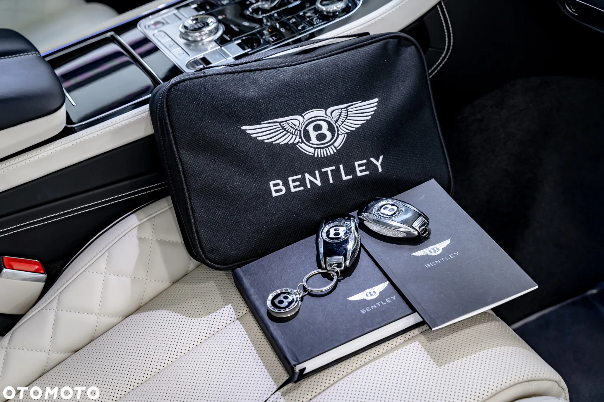 Bentley Continental GT New V8 - 41