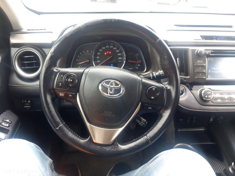 Toyota RAV4 2.2 D-4D 4x4 Executive - 19