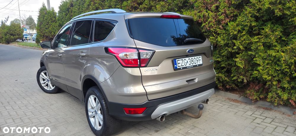 Ford Kuga 1.5 EcoBoost 2x4 Titanium - 8